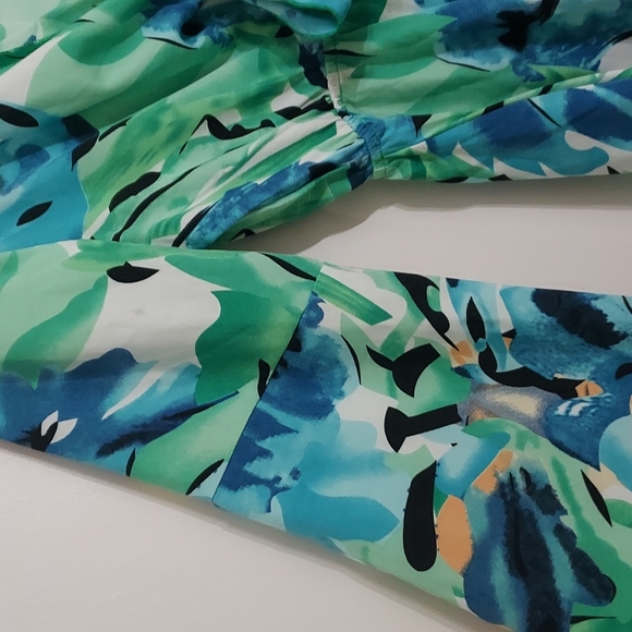 Floral Print Tie Front Dress - Picture 8 of 12